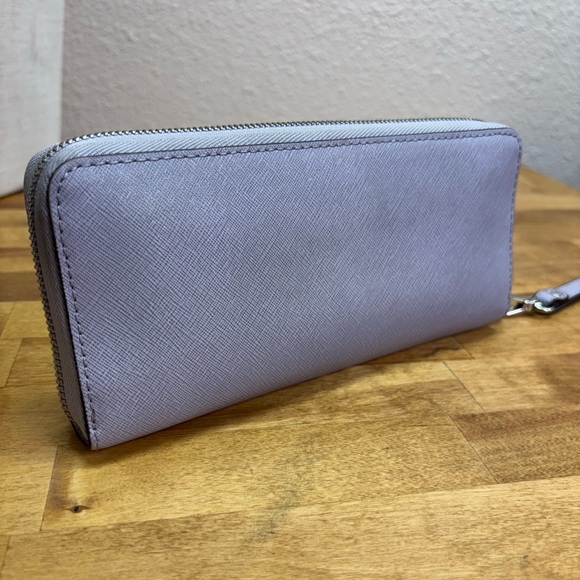 Michael Kors Pale Blue Saffiano Leather Crossbody and Matching Wallet Set - Picture 4 of 16